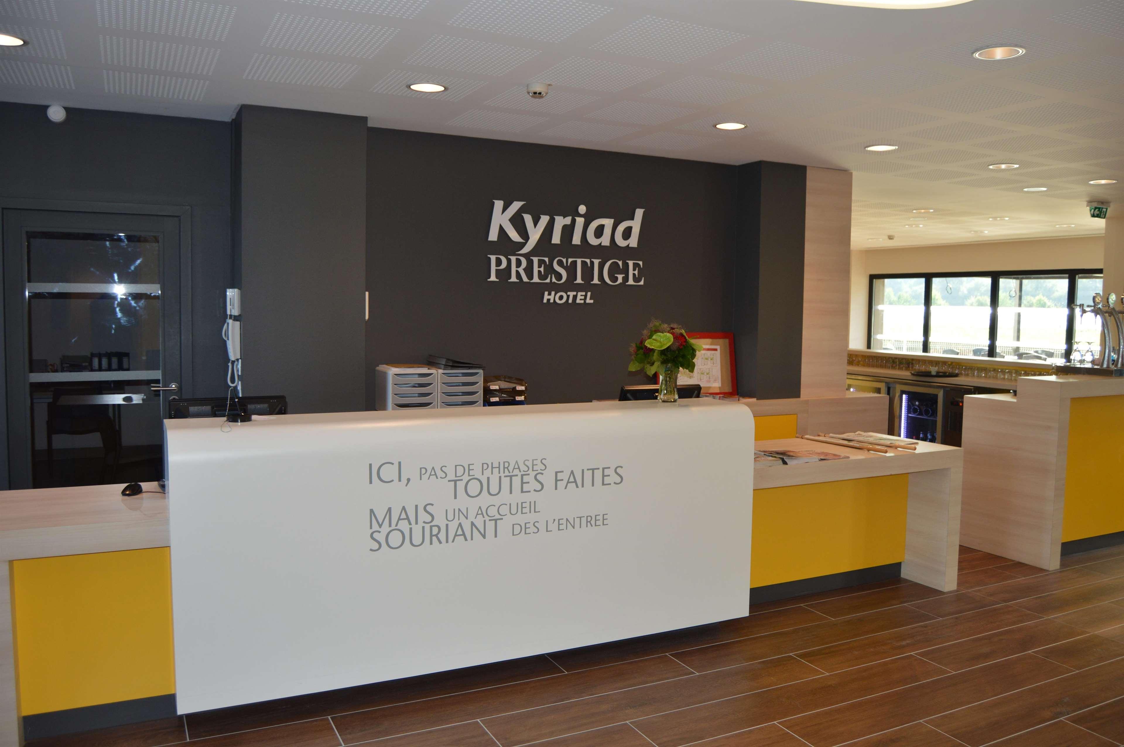 Kyriad Prestige Pau - Palais Des Sports Buitenkant foto
